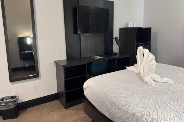 Foto van 1 kingsize bed | Rookvrij - Vakantiehuis in Los Angeles CA - BedRoom
