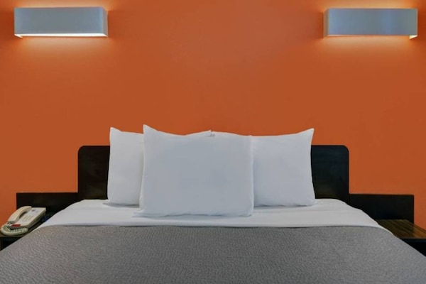 Foto van 1 King Bed | Uitgebreide Suite - Vakantiehuis in Cutler Bay - BedRoom