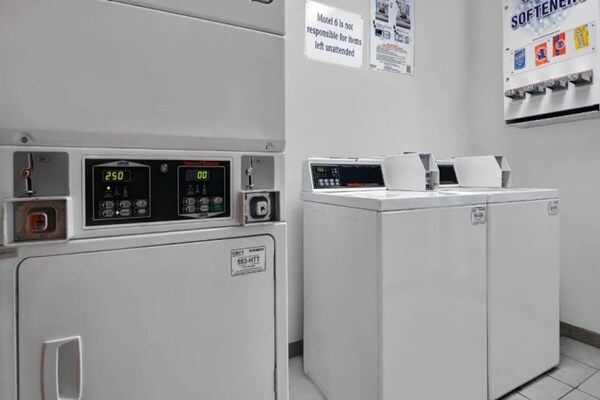 Foto van 1 tweepersoonsbed | Toegankelijk voor mindervaliden/bad - Facilities