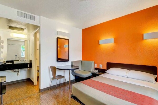 Foto van Queensize bed|Nsmk|Thornton - Vakantiehuis in Thornton - BedRoom