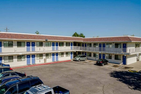 Foto van Queensize bed|Nsmk|Thornton - Vakantiehuis in Thornton - ExteriorSummer