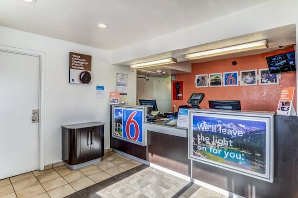 Foto van Tweepersoonsbed (queensize)|Rookvrij|Fort Collins - Vakantiehuis in Fort Collins - FloorPlan