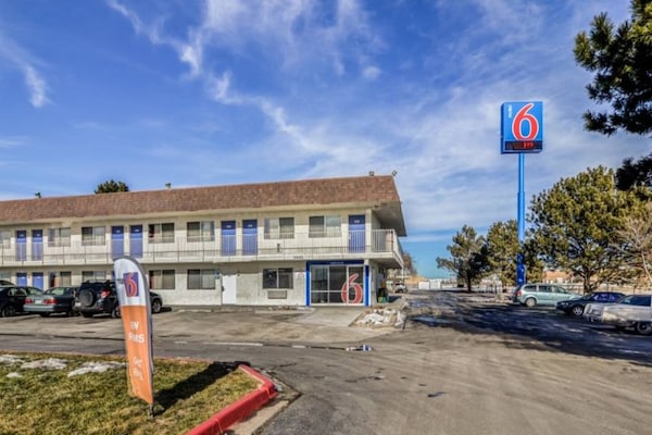 Foto van Tweepersoonsbed (queensize)|Rookvrij|Fort Collins - Vakantiehuis in Fort Collins - ExteriorSummer