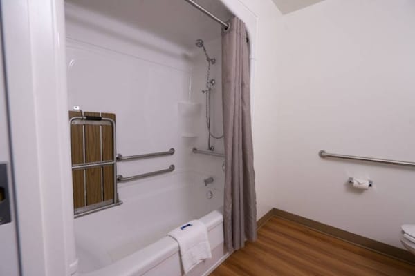 Foto van 1 tweepersoonsbed (queensize) | Rookvrij - Vakantiehuis in Pottstown - Facilities