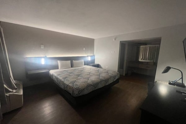 Foto van 1 kingsize bed | Roken toegestaan | Glendale - Vakantiehuis in Glendale - Facilities
