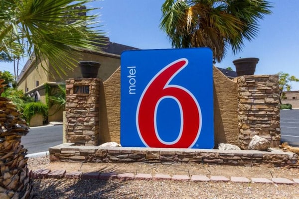 Foto van 1 King Bed | Ns | Micfridge - Vakantiehuis in Glendale - Facilities