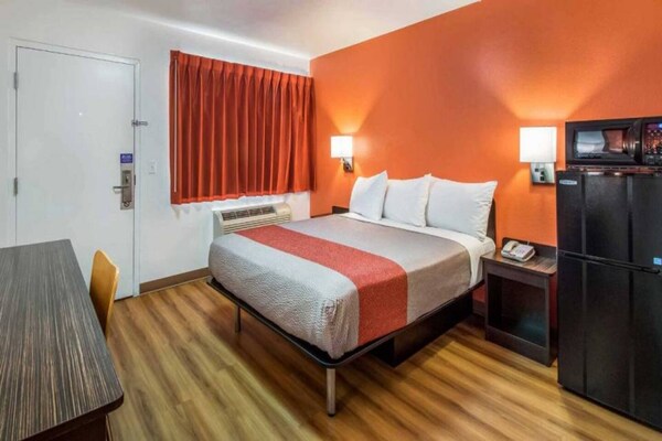 Foto van 1 tweepersoonsbed (Queensize) | Youngtown - Vakantiehuis in Youngtown - BedRoom