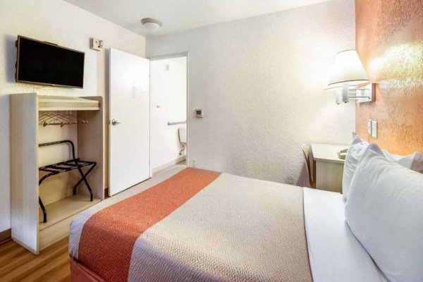 Foto van 1 tweepersoonsbed (Queensize) | Youngtown - Vakantiehuis in Youngtown - BedRoom