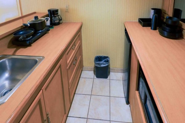 Foto van 1 kingsize bed | Zakelijk, NSMK, Keuken - Vakantiehuis in Phoenix - Kitchen