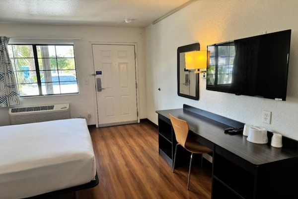 Foto van 1 tweepersoonsbed (Queensize) | Los Angeles - Vakantiehuis in Pomona CA - Facilities