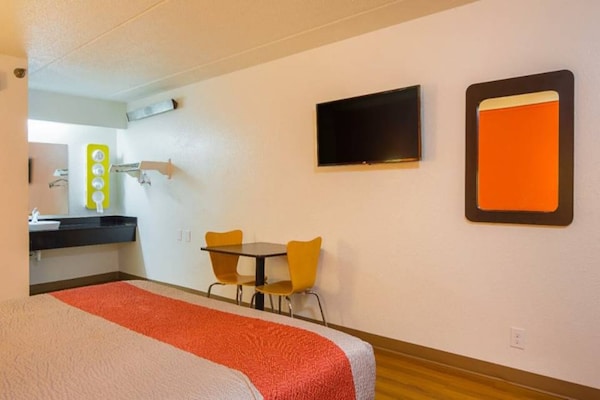 Foto van Comfortabel tweepersoonsbed (Queen size) | NSMK | Ukiah - BedRoom