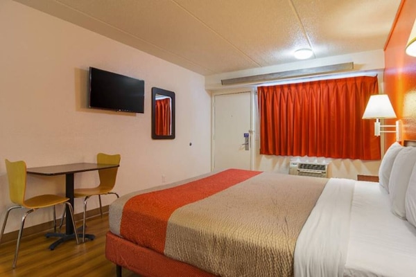 Foto van ADA-compatibel tweepersoonsbed | Bad - Vakantiehuis in Ukiah - BedRoom