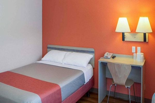 Foto van ADA-compatibel tweepersoonsbed | Bad - Vakantiehuis in Ukiah - BedRoom