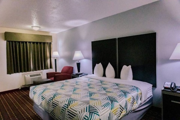 Foto van 1 kingsize bed Roken toegestaan,koelkast aanwezig - Vakantiehuis in Nacogdoches - BedRoom