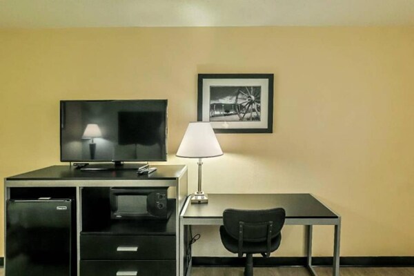Foto van 1 kingsize bed | Rookvrij, magnetron, slaapbank - Vakantiehuis in Nacogdoches - Facilities