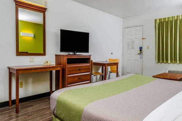 Foto van 1 kingsize bed | Rookvrij - Vakantiehuis in OAKDALE - BedRoom