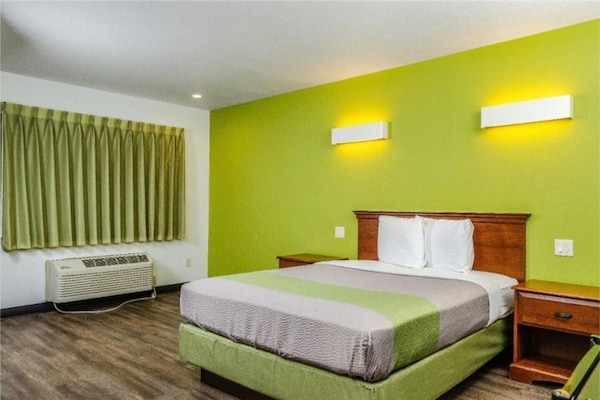 Foto van 1 kingsize bed | Rookvrij - Vakantiehuis in OAKDALE - Facilities
