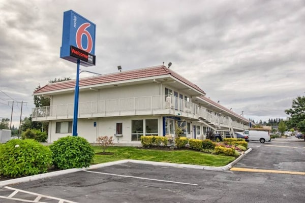 Foto van 1 tweepersoonsbed (queensize) | Rookvrij - Vakantiehuis in Everett - Facilities