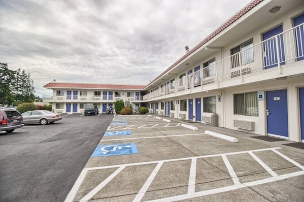 Foto van 1 tweepersoonsbed (queensize) | Rookvrij - Vakantiehuis in Everett - Facilities