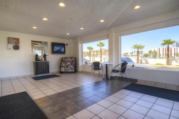 Foto van 1 kingsize bed | Rookvrij - Vakantiehuis in Las Vegas NV - Outdoor