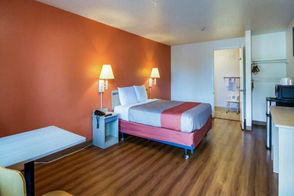 Foto van 1 tweepersoonsbed (queensize) | Rookvrij - Vakantiehuis in Vancouver WA - Facilities
