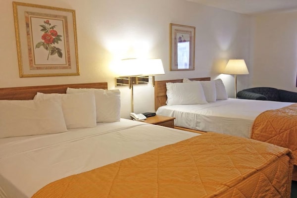 Foto van 2 Dubbele Bedden Niet Roken - Vakantiehuis in Fulton, MO - BedRoom