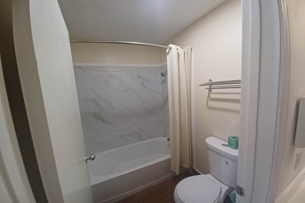 Foto van Queen Bed Met Kitchenette Non - Roken - Vakantiehuis in Port Lavaca - BathRoom