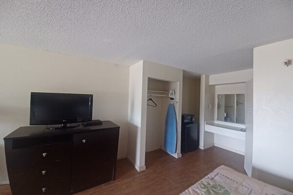 Foto van Queen Bed Met Kitchenette Non - Roken - Vakantiehuis in Port Lavaca - BedRoom