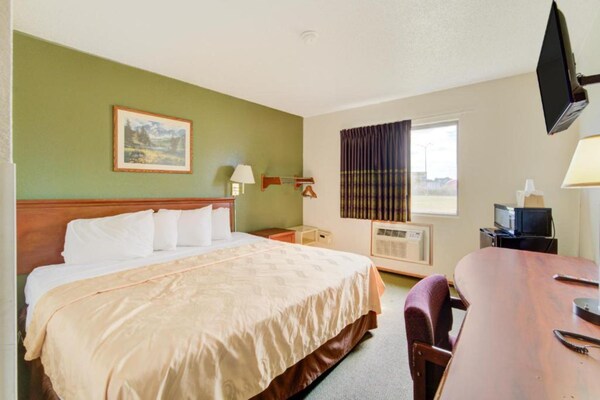 Foto van Queensize bed|Smk|Kingdom City, MO - Vakantiehuis in Kingdom City, MO - BedRoom