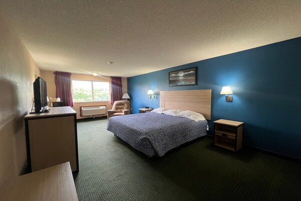Foto van Queen Bed Niet Roken - Vakantiehuis in Marysville, KS - BedRoom