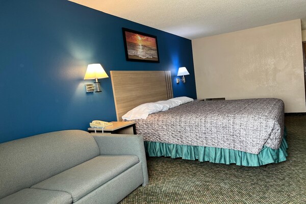 Foto van Queen Bed Niet Roken - Vakantiehuis in Marysville, KS - BedRoom