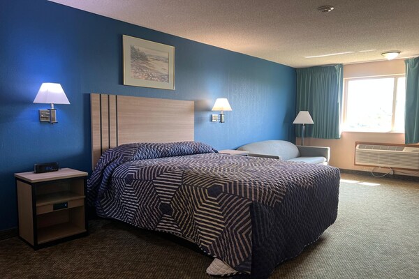 Foto van Queen Bed Niet Roken - Vakantiehuis in Marysville, KS - BedRoom
