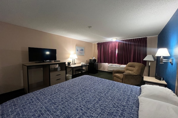 Foto van Queen Bed Niet Roken - Vakantiehuis in Marysville, KS - BedRoom