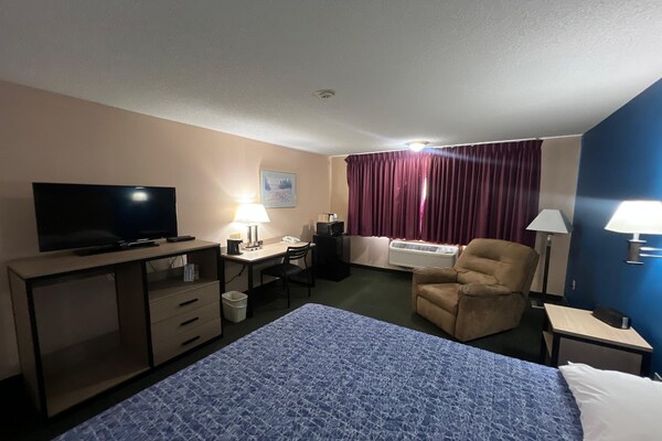 Foto van Queen Bed Niet Roken - Vakantiehuis in Marysville, KS - BedRoom