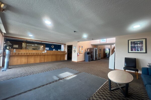 Foto van Queen Bed Niet Roken - Vakantiehuis in Marysville, KS - HallReception