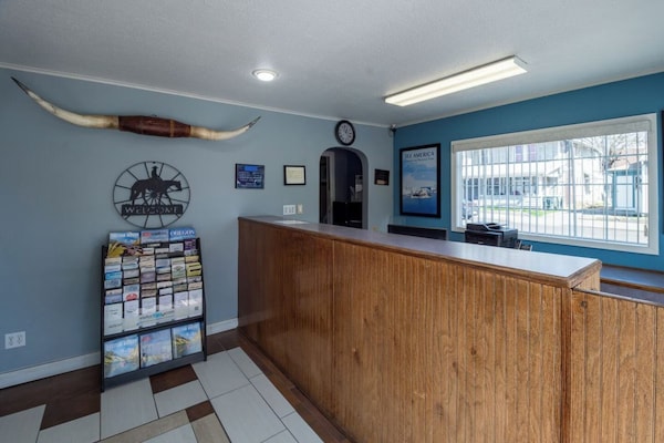 Foto van Queen Bed Niet Roken - Vakantiehuis in Pendleton OR - HallReception