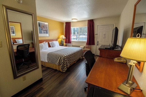 Foto van Queen Bed Niet Roken - Vakantiehuis in Pendleton OR - BedRoom
