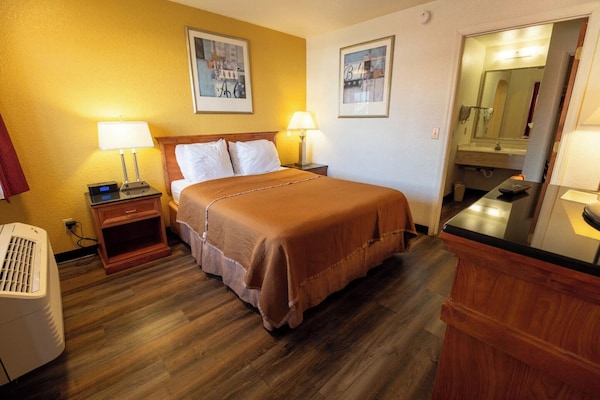 Foto van Queen Bed Niet Roken - Vakantiehuis in Pendleton OR - BedRoom