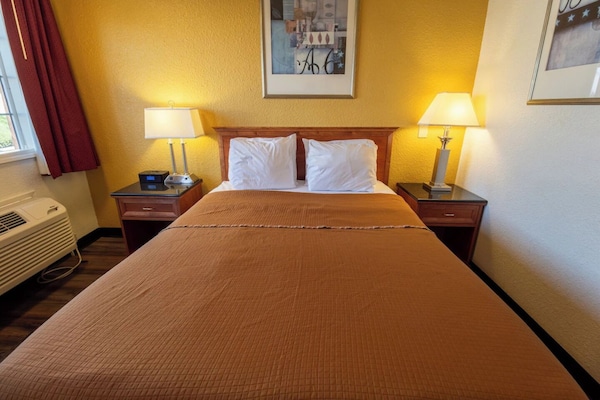 Foto van Queen Bed Toegankelijk Niet Roken - Vakantiehuis in Pendleton OR - BedRoom