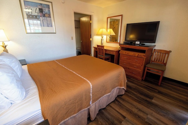 Foto van Queen Bed Toegankelijk Niet Roken - Vakantiehuis in Pendleton OR - BedRoom