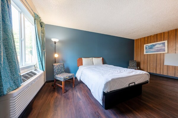 Foto van Tweepersoonsbed (queensize) | Rookvrij - Vakantiehuis in Portland OR - BedRoom