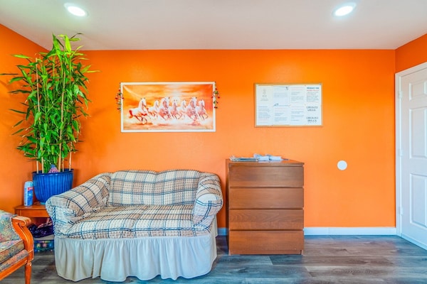 Foto van Queen Bed Niet Roken - Vakantiehuis in Rockdale TX - HallReception