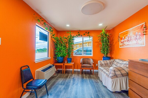 Foto van Queen Bed Niet Roken - Vakantiehuis in Rockdale TX - HallReception
