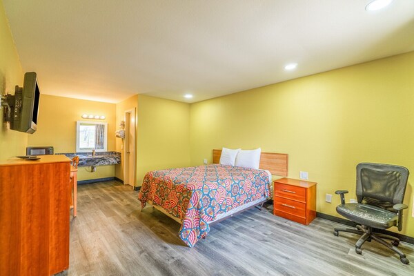 Foto van Queen Bed Niet Roken - Vakantiehuis in Rockdale TX - BedRoom