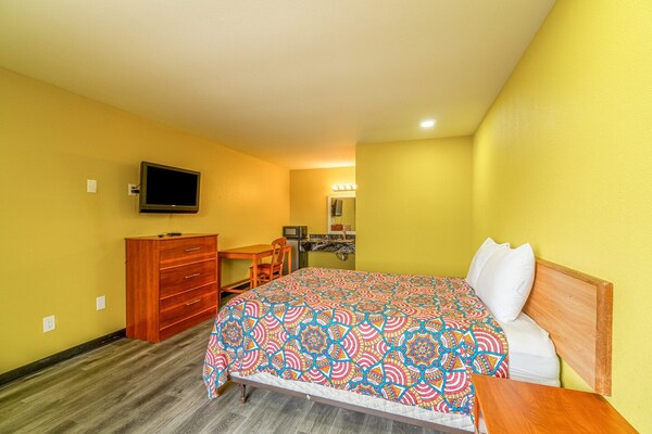 Foto van Queen Bed Niet Roken - Vakantiehuis in Rockdale TX - BedRoom
