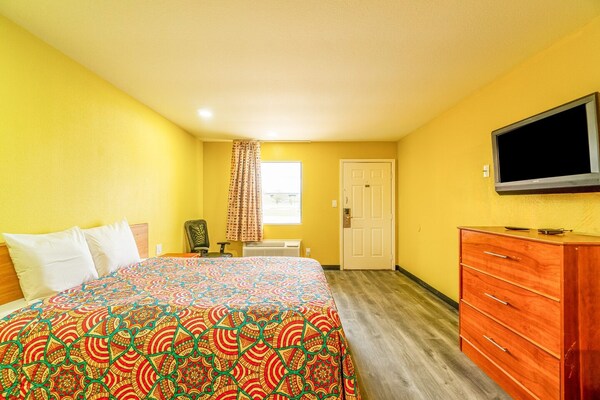 Foto van Queen Bed Niet Roken - Vakantiehuis in Rockdale TX - BedRoom