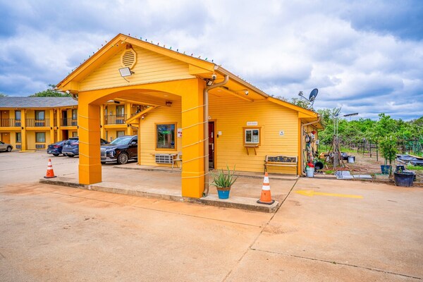 Foto van Queen Bed Niet Roken - Vakantiehuis in Rockdale TX - Facilities