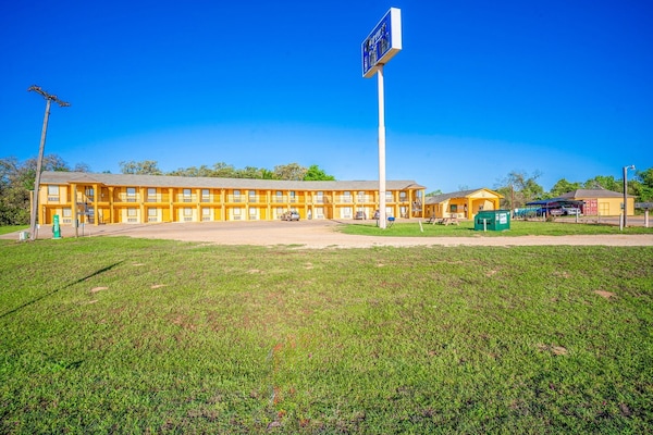 Foto van Queen Bed Niet Roken - Vakantiehuis in Rockdale TX - Facilities