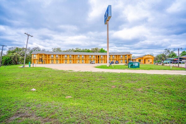 Foto van Queen Bed Niet Roken - Vakantiehuis in Rockdale TX - Facilities