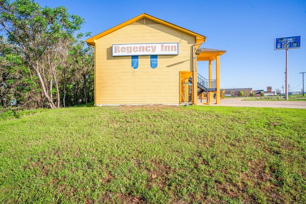 Foto van Queen Bed Niet Roken - Vakantiehuis in Rockdale TX - Facilities